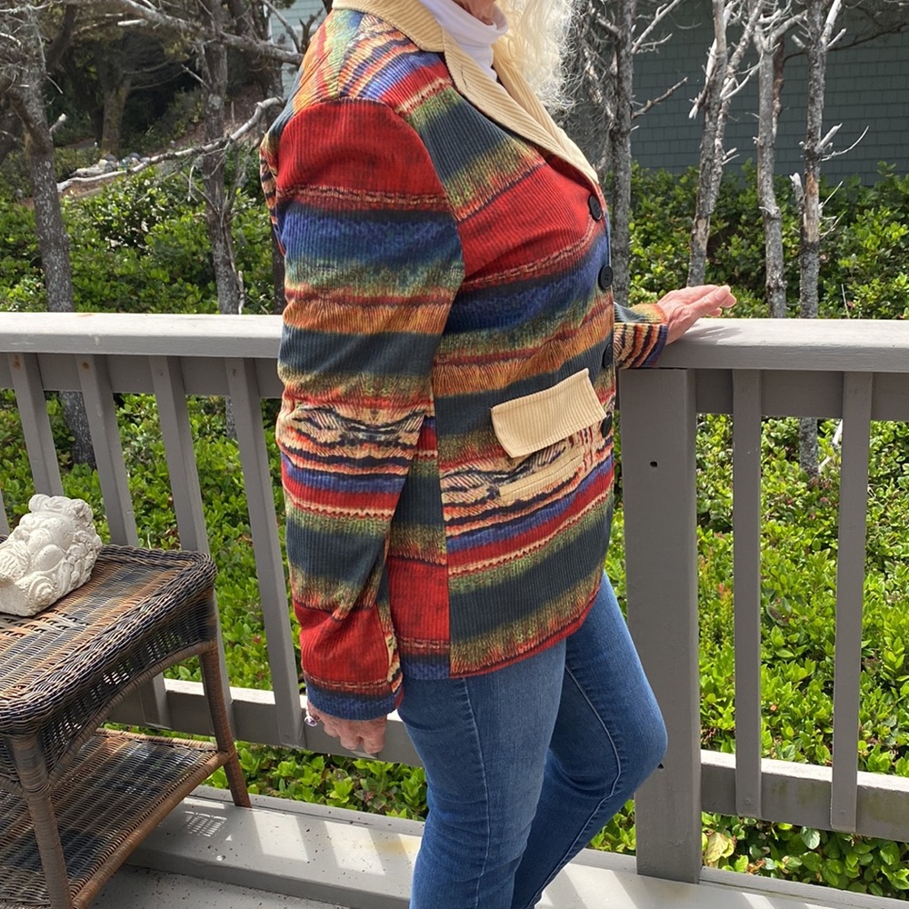 Multi colored, fun jacket - Picture 4 of 6